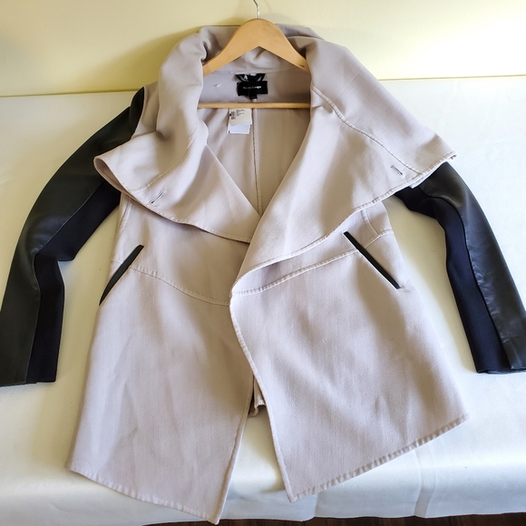 NWT$750 Mackage Shea Vane Draped Wrap Leather-Sleeve Wool Coat Jacket - Picture 5 of 16